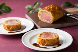 牛フィレ肉のパイ包み焼き トリュフソースのテイクアウト【ドゥ ミル】