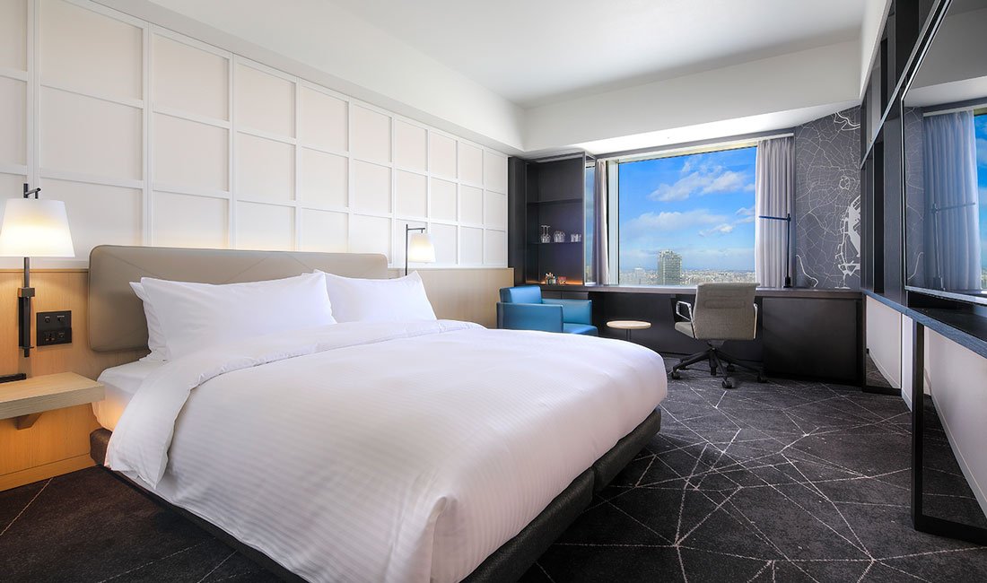 プレミアムルーム キング（35～38F）／ パークサイドの朝